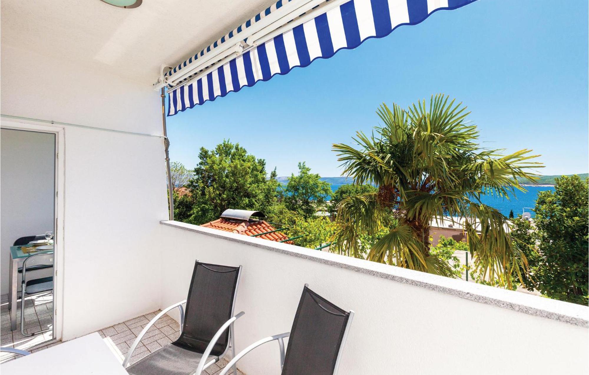 Beautiful Apartment In Crikvenica With Kitchen Kültér fotó