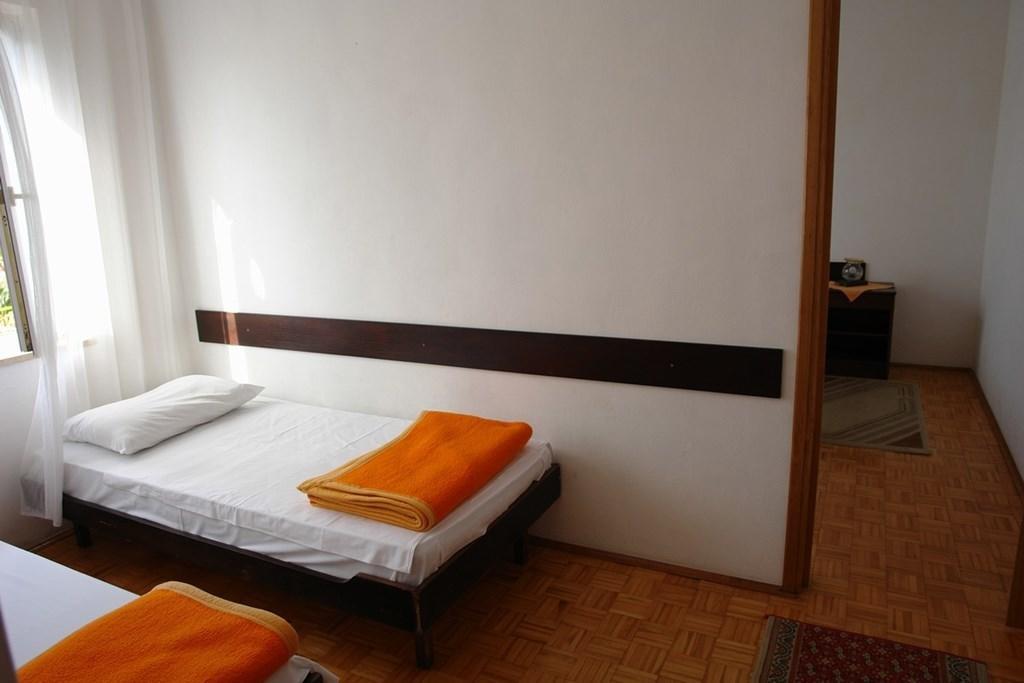 Beautiful Apartment In Crikvenica With Kitchen Szoba fotó